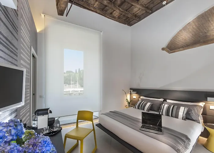 First Floor - Boutique Pensión