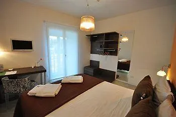 First Floor - Boutique 4* Roma