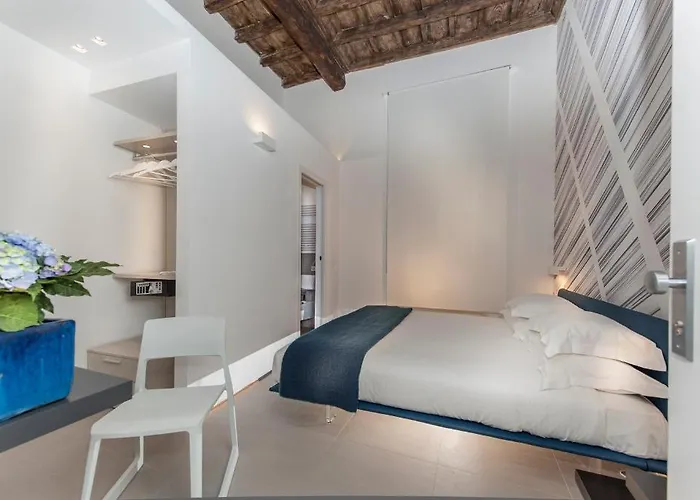 Gasthuis First Floor - Boutique